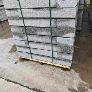 枣庄芙蓉白路牙石，马路牙子