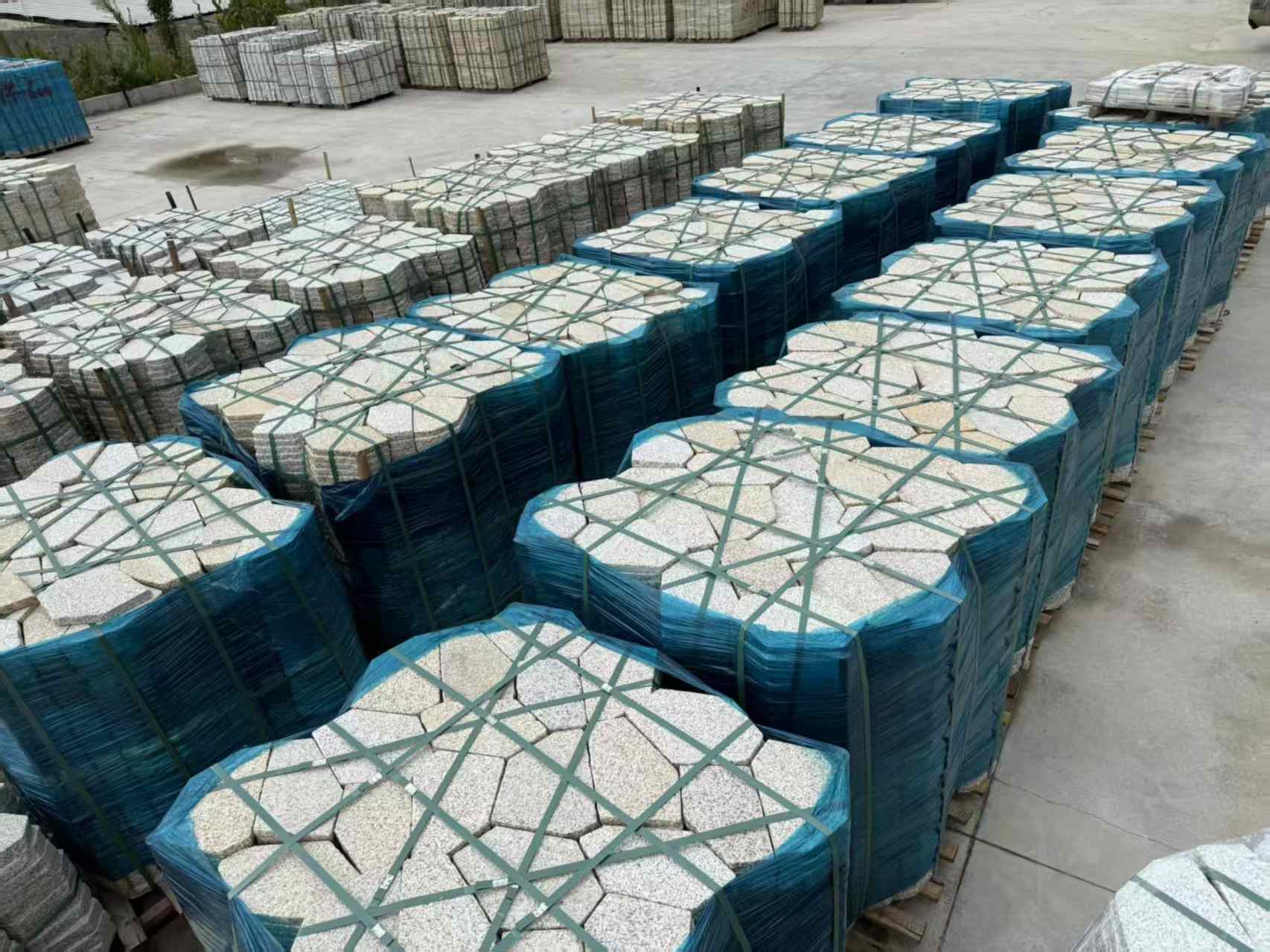 枣庄黄金麻冰裂纹 碎拼